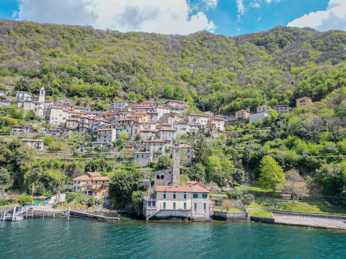 Deriva Apartment On Careno'S Beach By Rent All Como Nesso Bagian luar foto